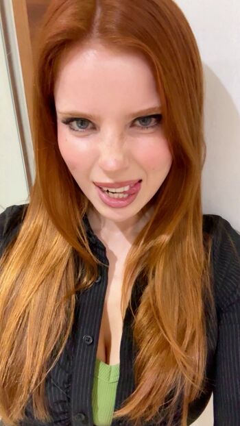 Emily Deyt-Aysage