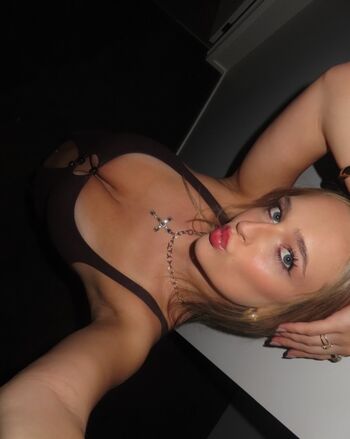 emily_yyoung
