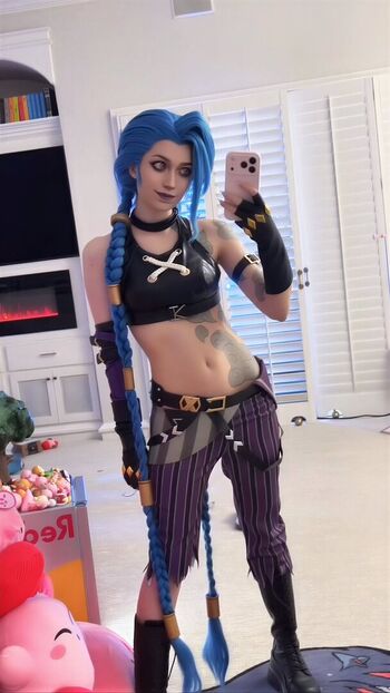 Full leaked Emiru private onlyfans photo