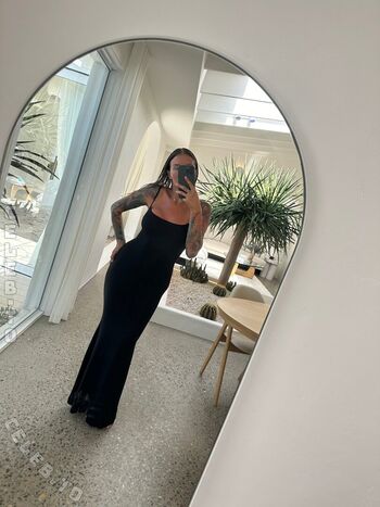 Full leaked Evelynuncovered  page private onlyfans photo