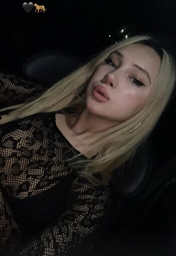 Full leaked Heycalibear/ private onlyfans photo