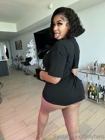 Full leaked Exoticaxxx private onlyfans photo