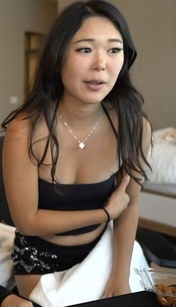 Full leaked Extraemily private onlyfans photo