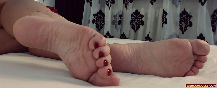 Full leaked Feet goddess private onlyfans photo