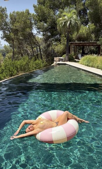 Full leaked Fliss rowbotham private onlyfans photo