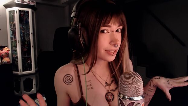 Full leaked Flodaasmr private onlyfans photo