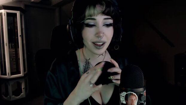 Full leaked Flodaasmr private onlyfans photo