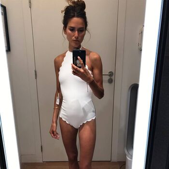 Full leaked French celebrities only singer private onlyfans photo