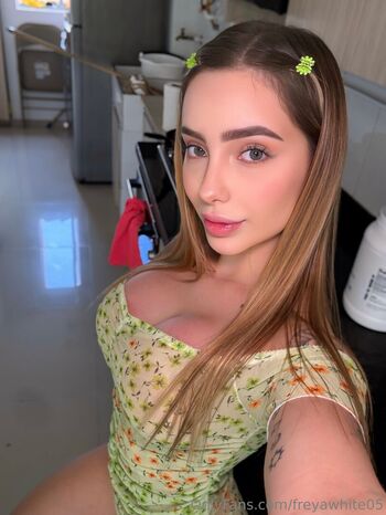 freyawhite05