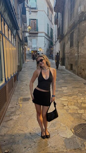 Full leaked Genevieve hannelius page private onlyfans photo