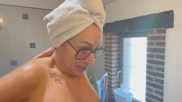 Full leaked Gracia m private onlyfans photo