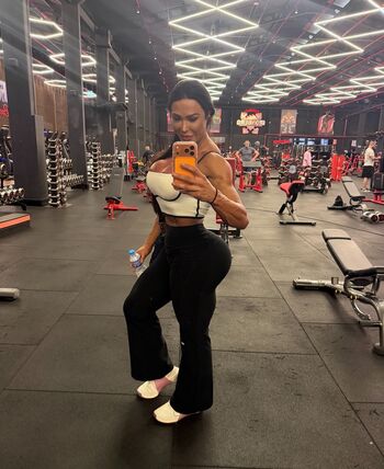Gracyanne Barbosa