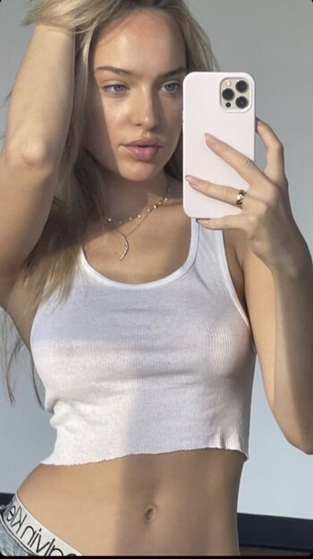 Full leaked Greta rolli private onlyfans photo