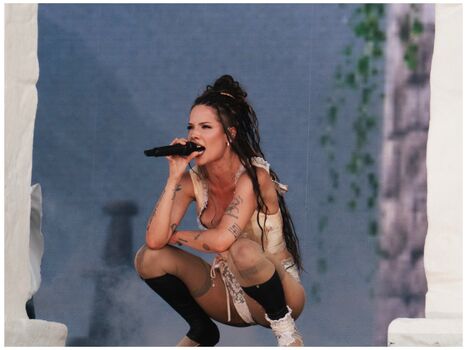 Full leaked Halsey page private onlyfans photo
