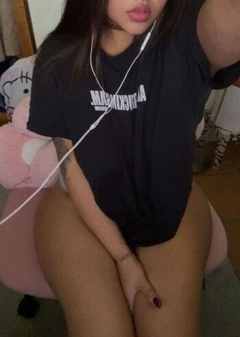Full leaked Hanilovesyouu private onlyfans photo