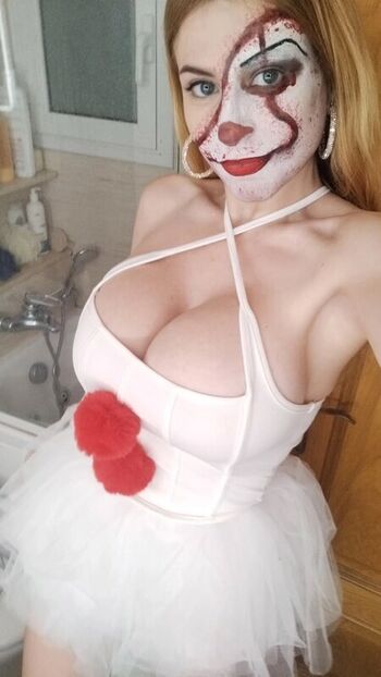 Full leaked Heyitsmireia private onlyfans photo