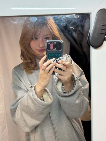 Hirai Momo