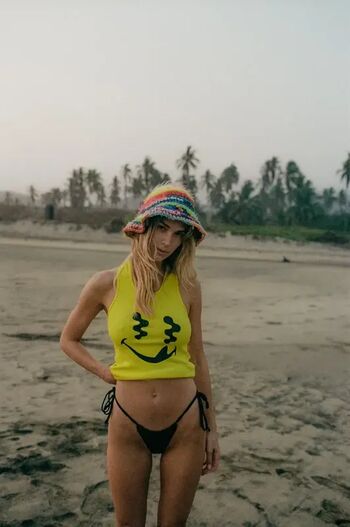 Full leaked Holly graves private onlyfans photo