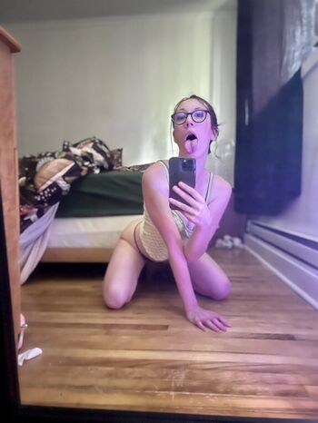 Holybunnyxxx