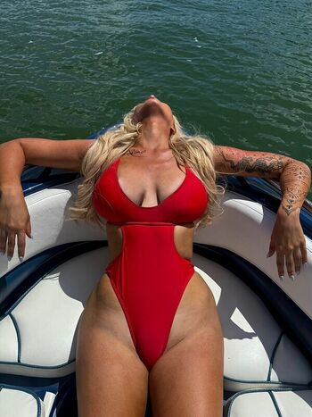 Full leaked Honeyrhiii private onlyfans photo