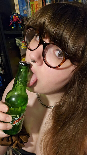 Full leaked Hotgirldrinksdew private onlyfans photo