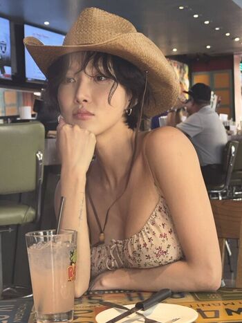 Full leaked Hwasa private onlyfans photo