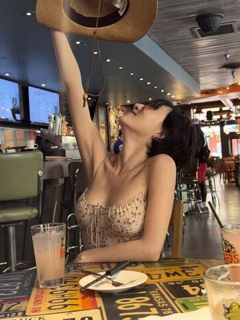 Full leaked Hwasa private onlyfans photo