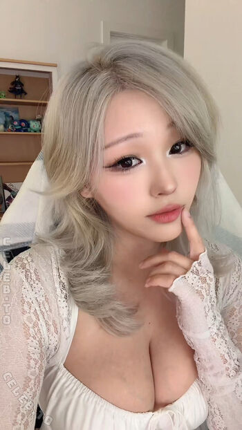 Full leaked Hyoon private onlyfans photo