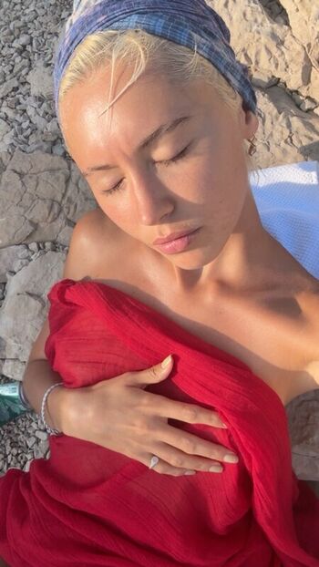 Full leaked Iris law private onlyfans photo