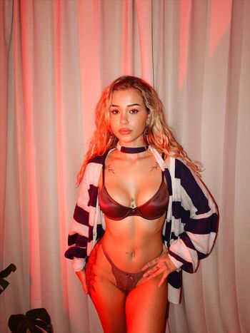 Full leaked Isabella urbzz private onlyfans photo