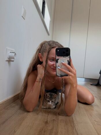 Full leaked Isabelyvonne private onlyfans photo