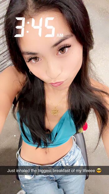 Full leaked Itslaaurr private onlyfans photo