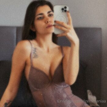 Full leaked Izemmaniaa  page private onlyfans photo