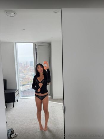 Full leaked Izziwu private onlyfans photo