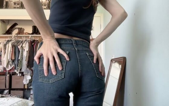 Full leaked Jarvmas private onlyfans photo