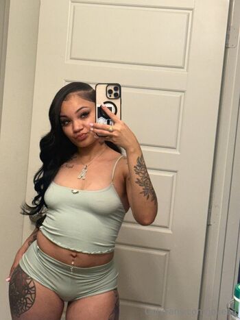 Full leaked Jolieaa private onlyfans photo