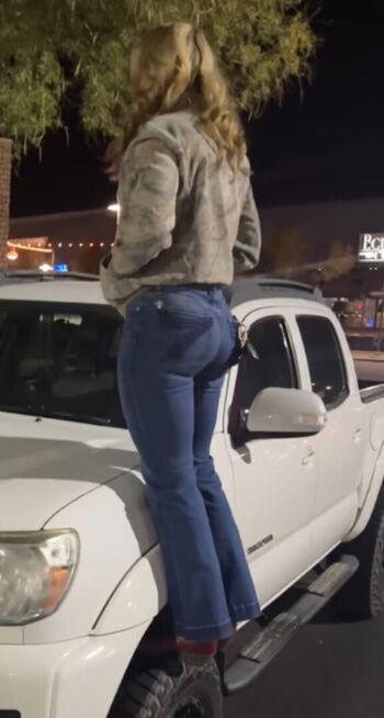 Full leaked Jordan blue private onlyfans photo