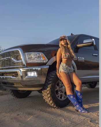 Full leaked Jordan blue private onlyfans photo