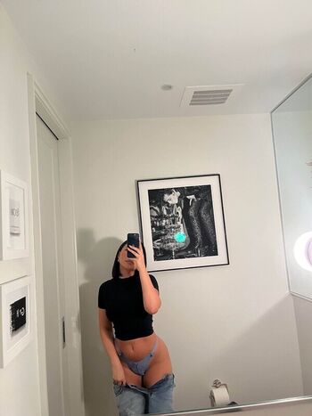 Full leaked Julia kelly page private onlyfans photo