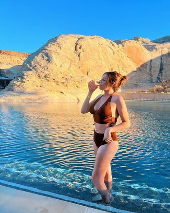 Full leaked Kaelyn page private onlyfans photo