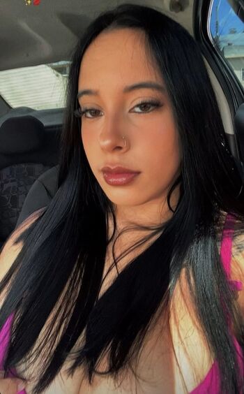 Full leaked Emilyjlubas/ private onlyfans photo