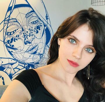 Kara Hayward