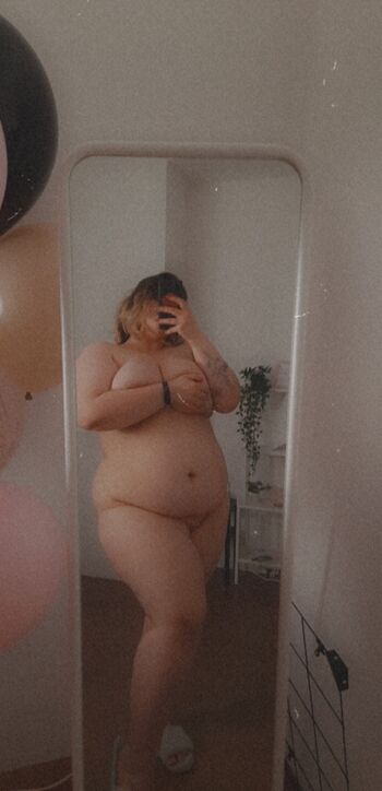 Full leaked Kat model private onlyfans photo