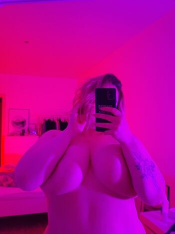 Full leaked Kat model private onlyfans photo