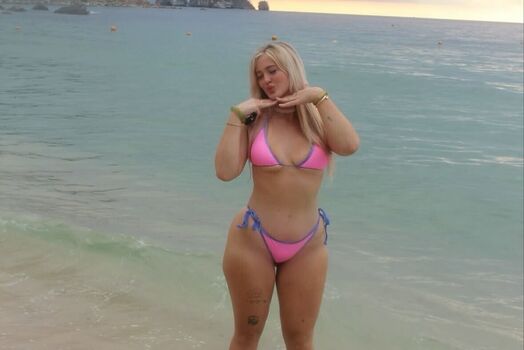 Full leaked Kayla rose private onlyfans photo