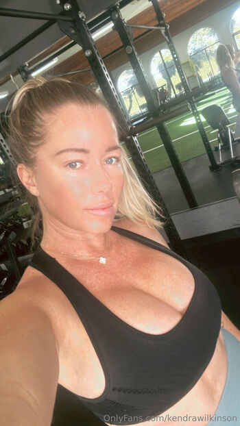 Kendra Wilkinson