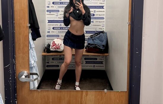 Full leaked Kikiiiru private onlyfans photo