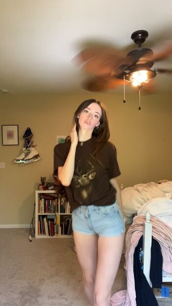 Full leaked Kitkatkira private onlyfans photo