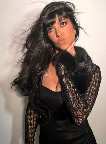 Full leaked Kourtney kardashian page private onlyfans photo