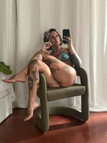 Full leaked Krokodeal private onlyfans photo